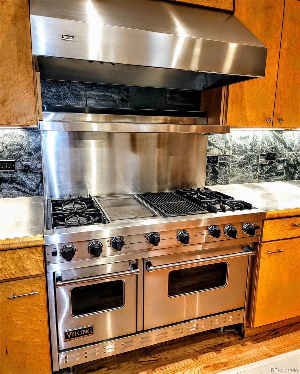 1034 N Logan Street Unit: 2W