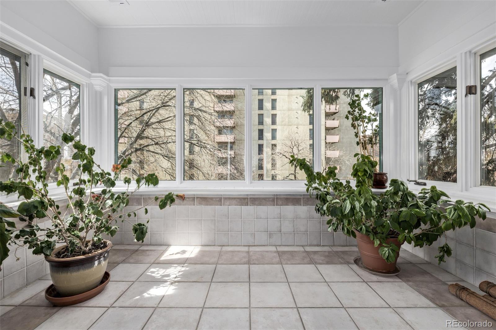 1034 N Logan Street Unit: 2W