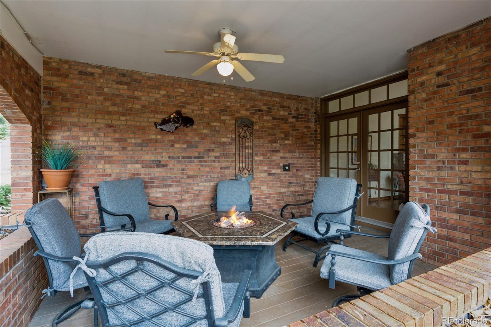 5 Tamarade Drive
