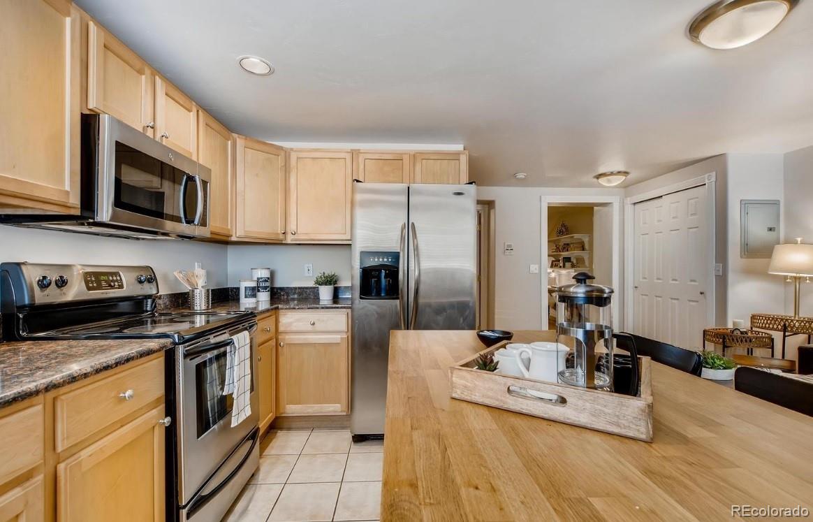 1750 Gaylord Street Unit: H