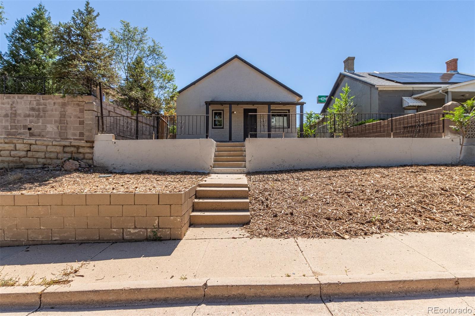 306 E 2nd Street