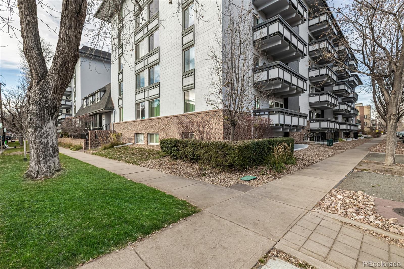 555 E 10th Avenue Unit: 10