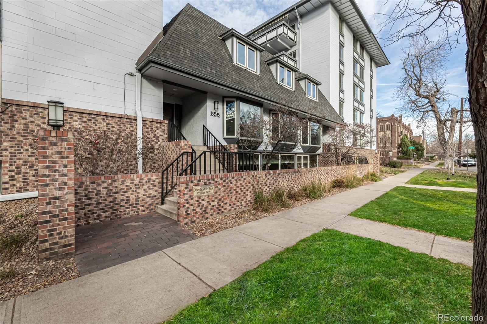 555 E 10th Avenue Unit: 10