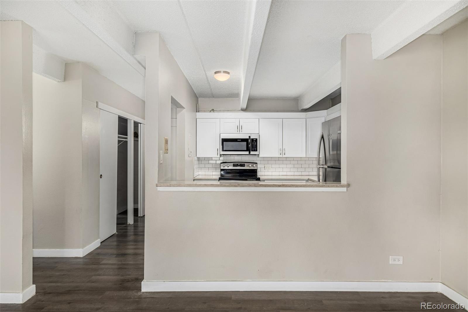 555 E 10th Avenue Unit: 10