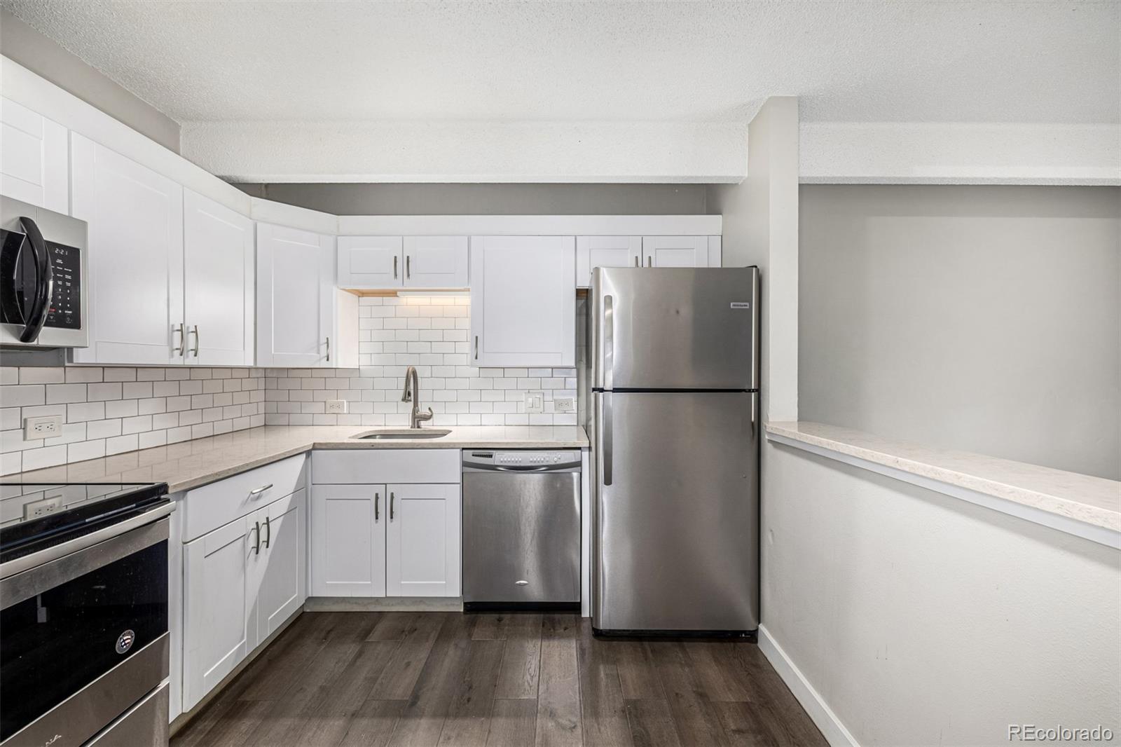 555 E 10th Avenue Unit: 10