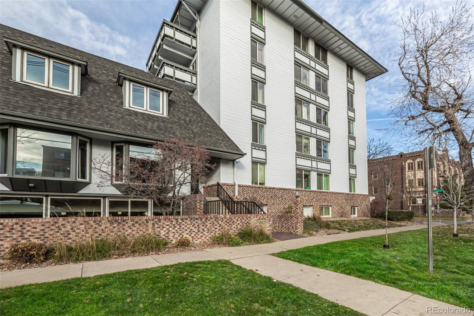 555 E 10th Avenue Unit: 10