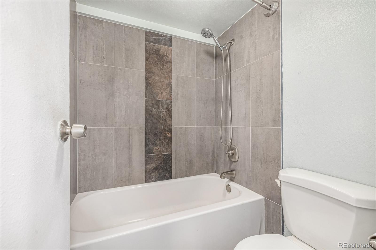 555 E 10th Avenue Unit: 10