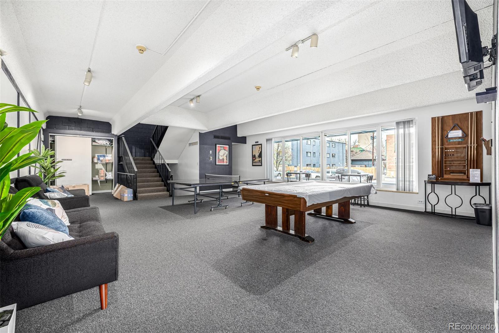 555 E 10th Avenue Unit: 10