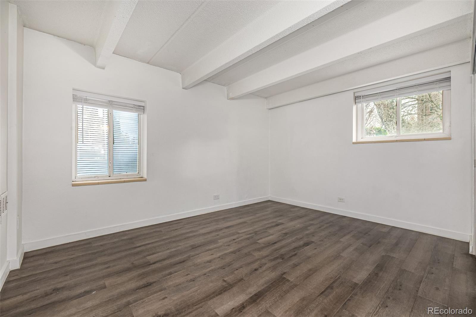 555 E 10th Avenue Unit: 10
