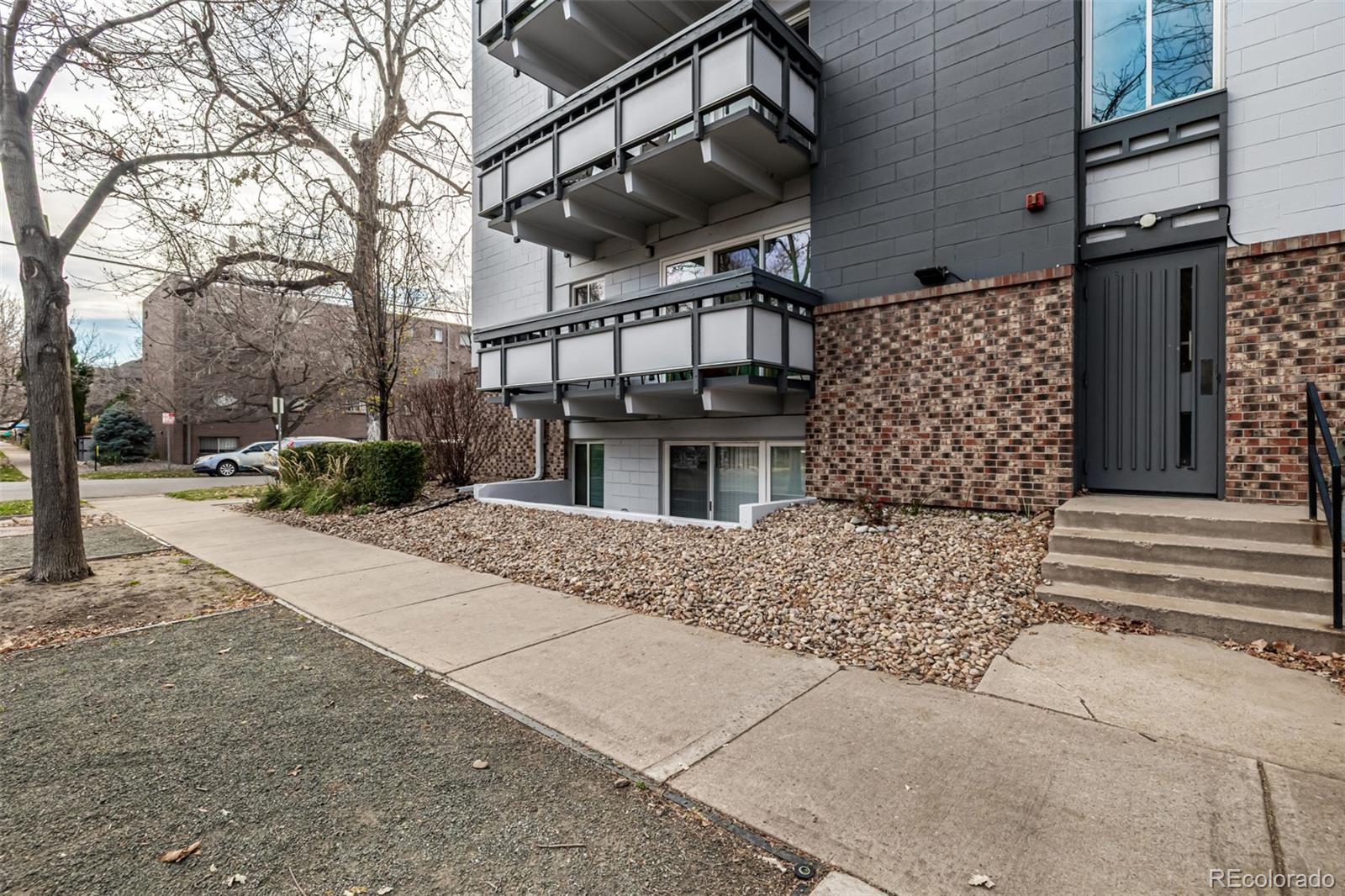 555 E 10th Avenue Unit: 10