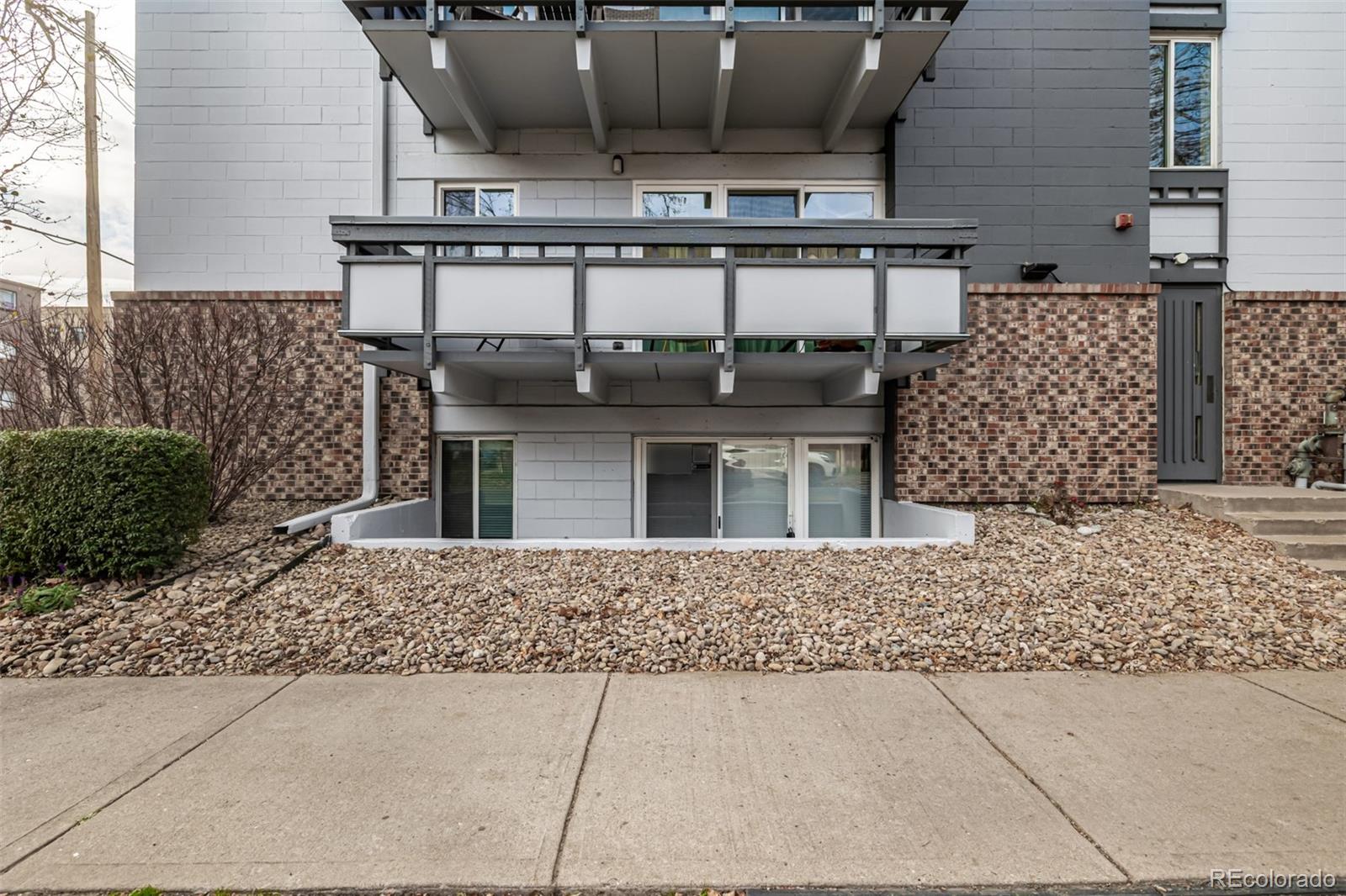 555 E 10th Avenue Unit: 10