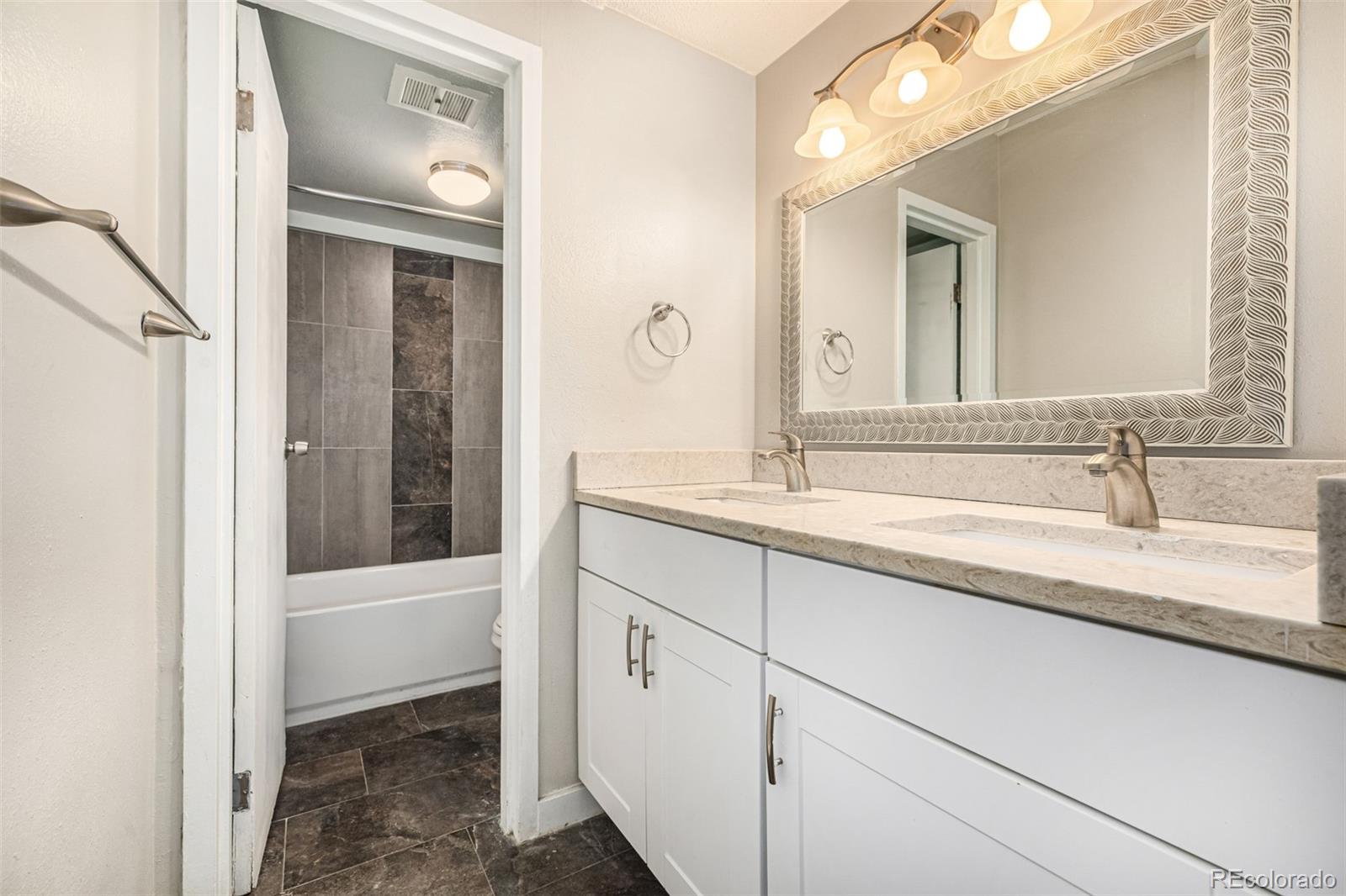 555 E 10th Avenue Unit: 10