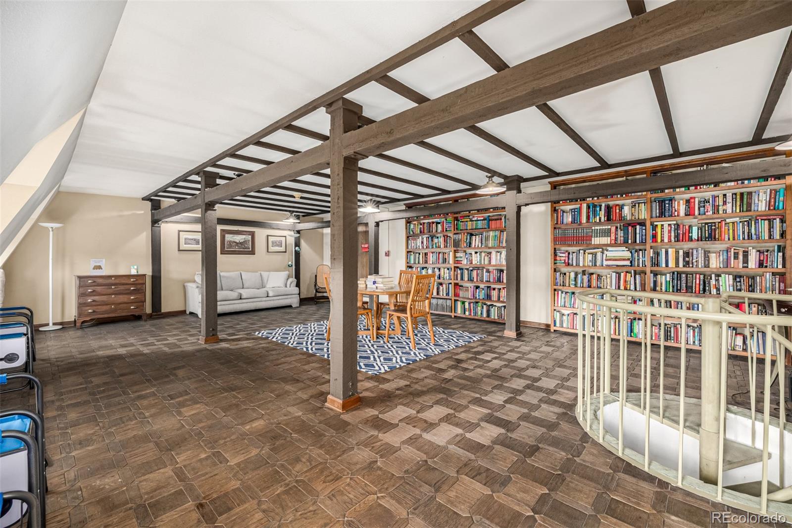 555 E 10th Avenue Unit: 10