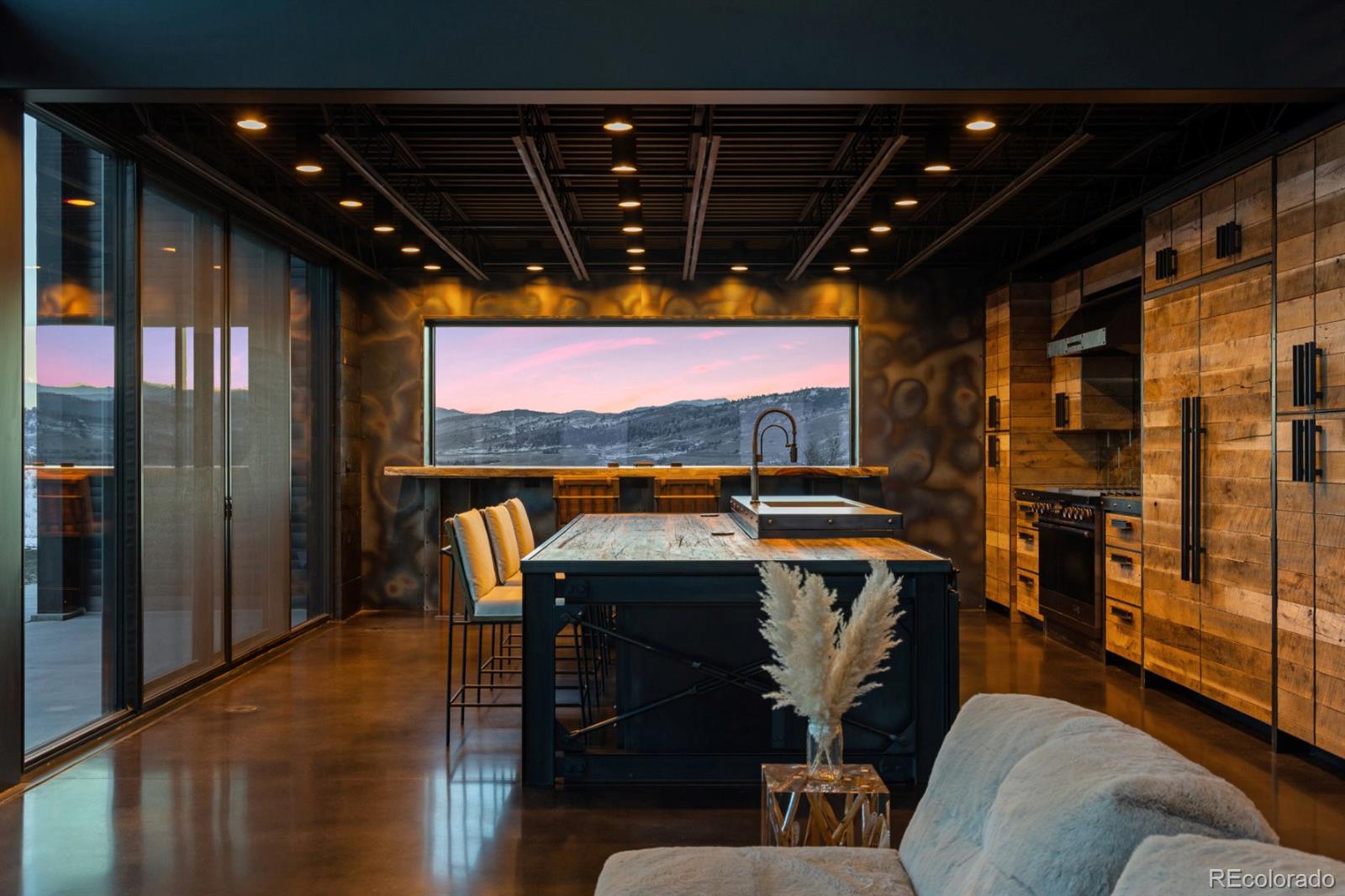 6502 & 6200 Kiva Ridge Drive