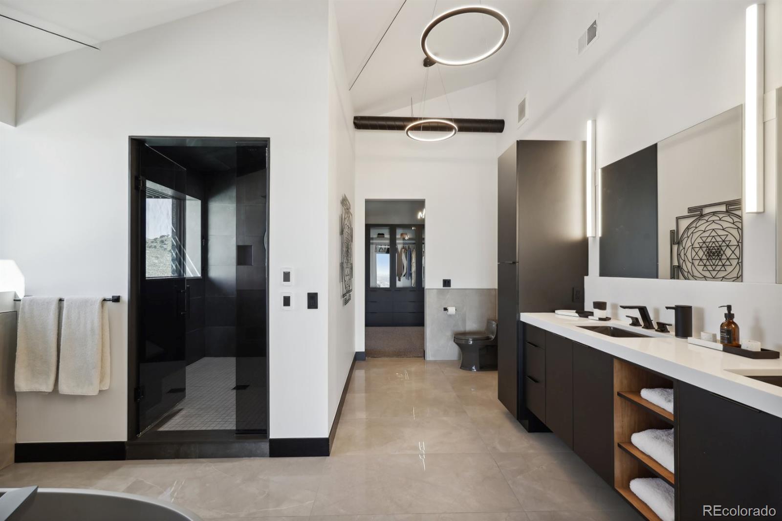 6502 & 6200 Kiva Ridge Drive