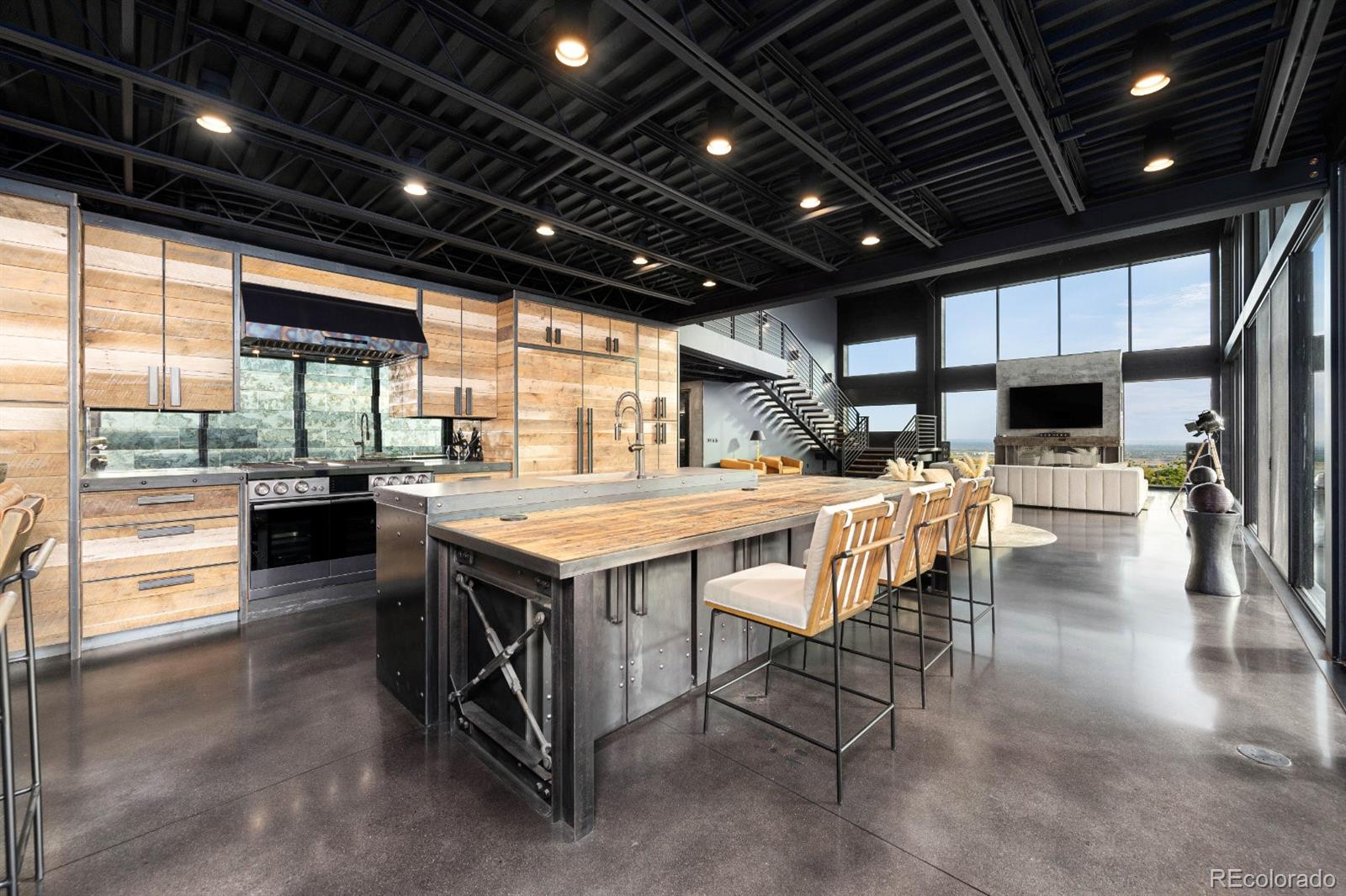 6502 & 6200 Kiva Ridge Drive