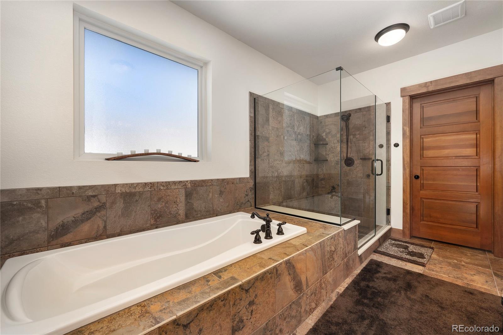 1745 Pioneer Trail