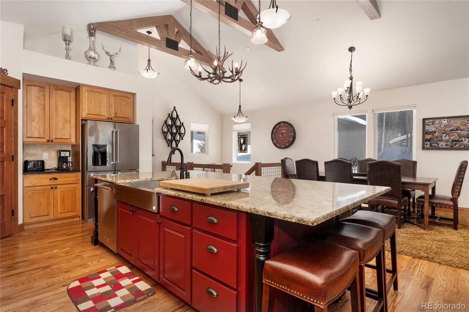 1745 Pioneer Trail