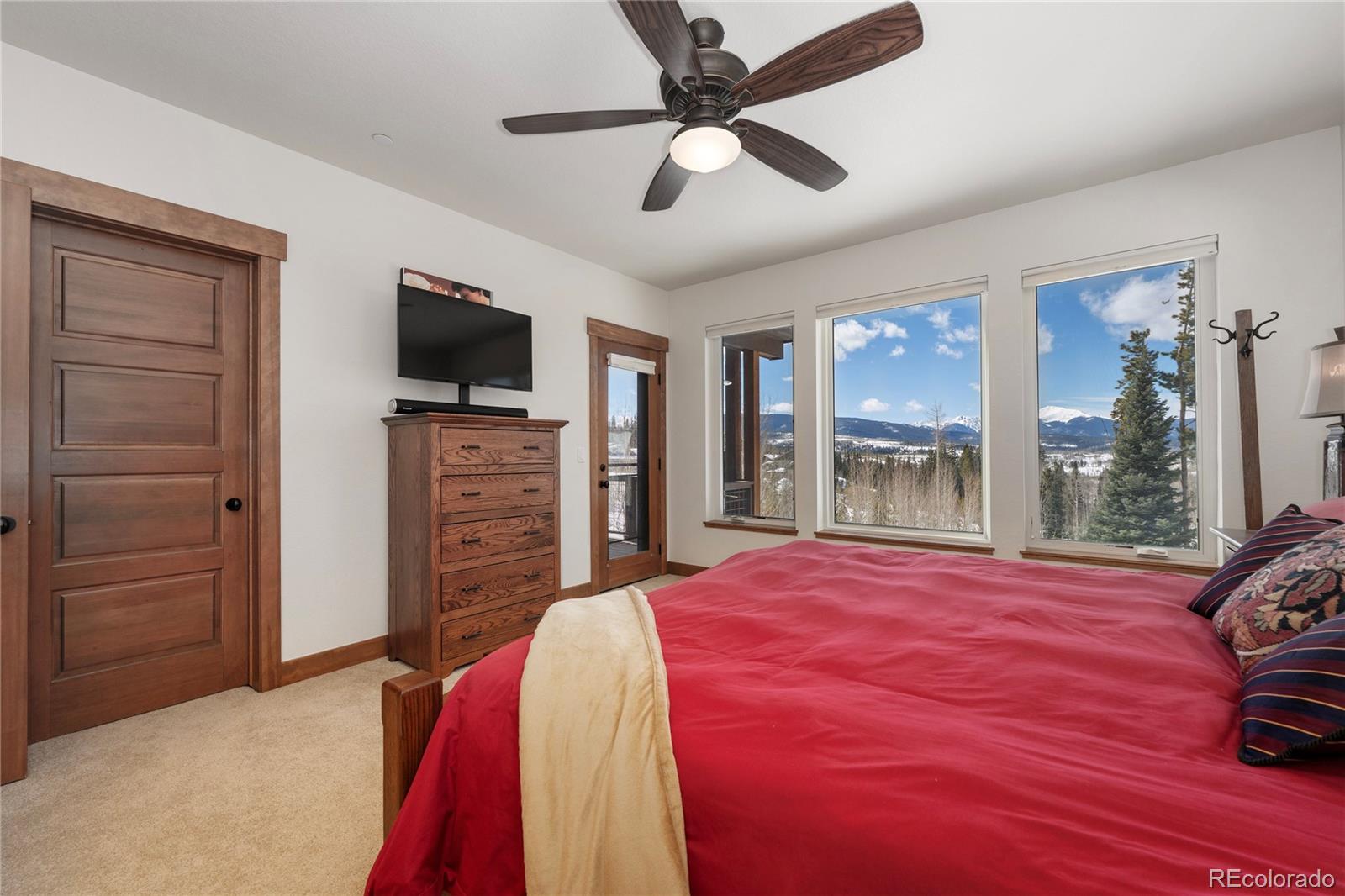 1745 Pioneer Trail