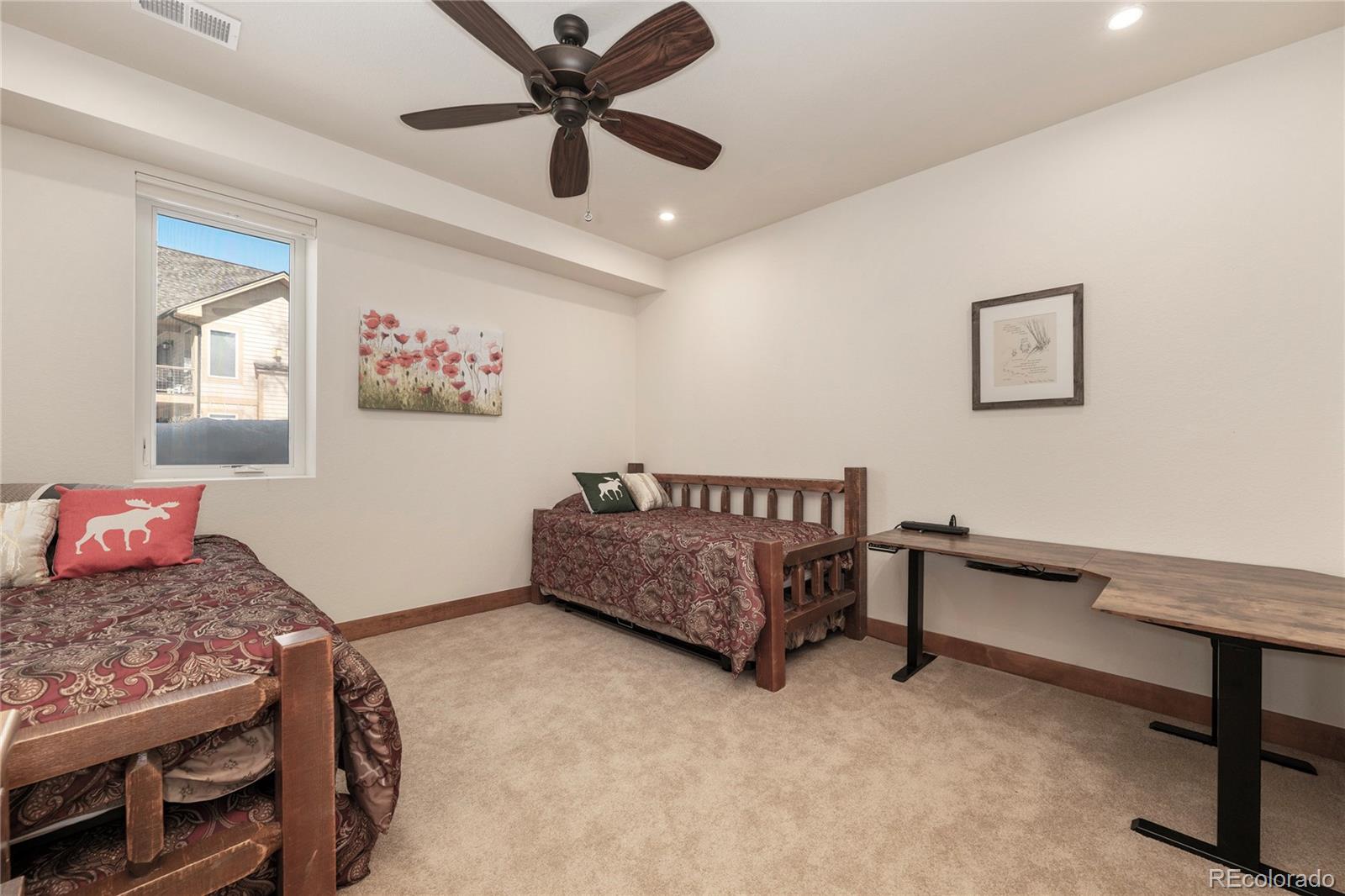 1745 Pioneer Trail