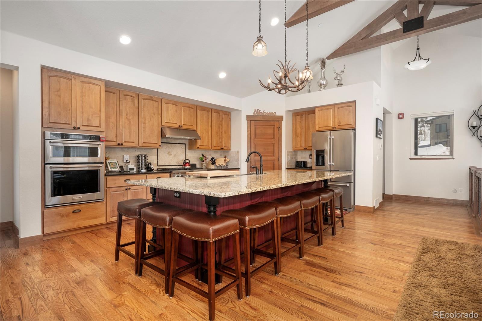 1745 Pioneer Trail