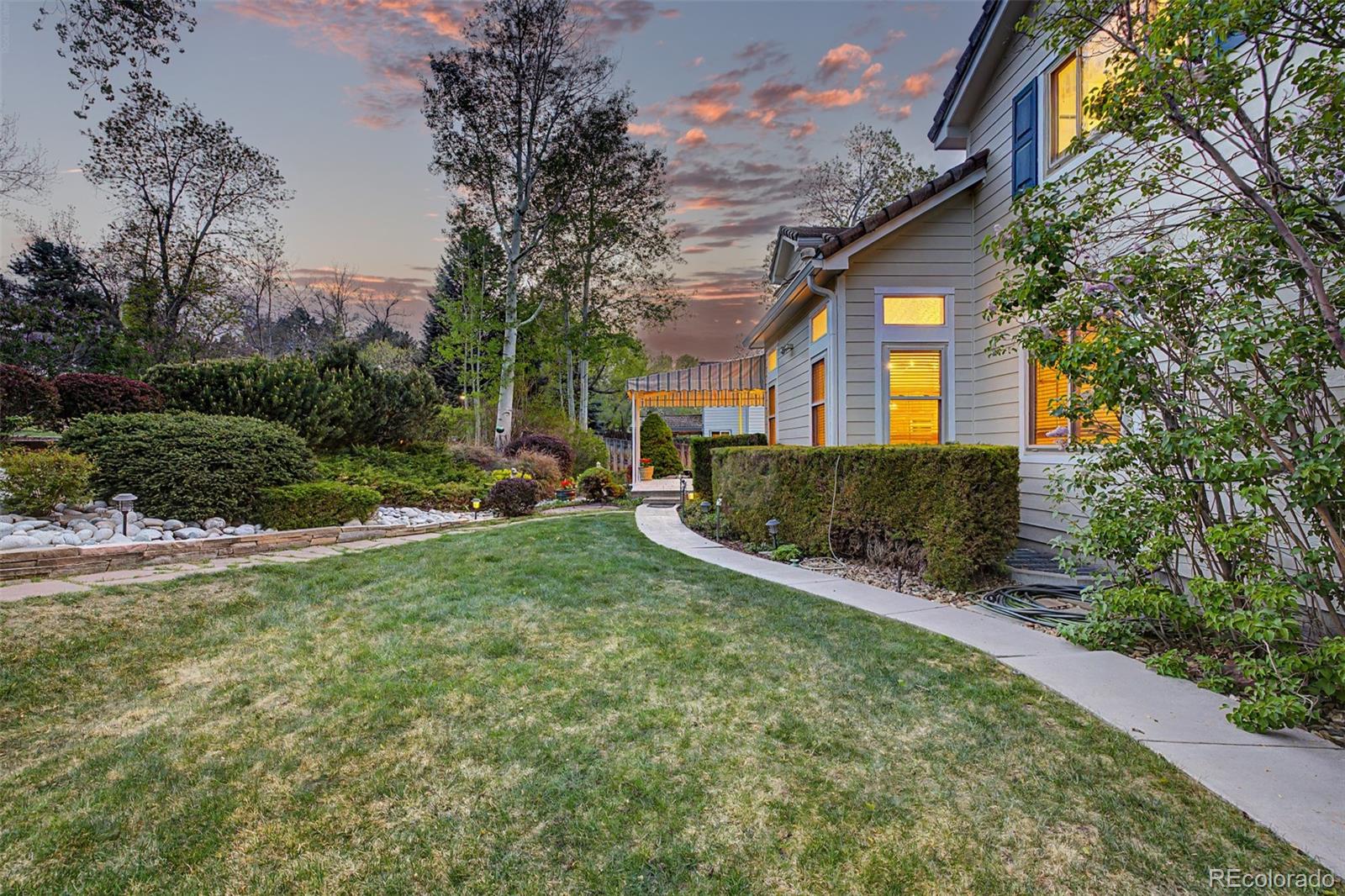 2464 S Fenton Drive
