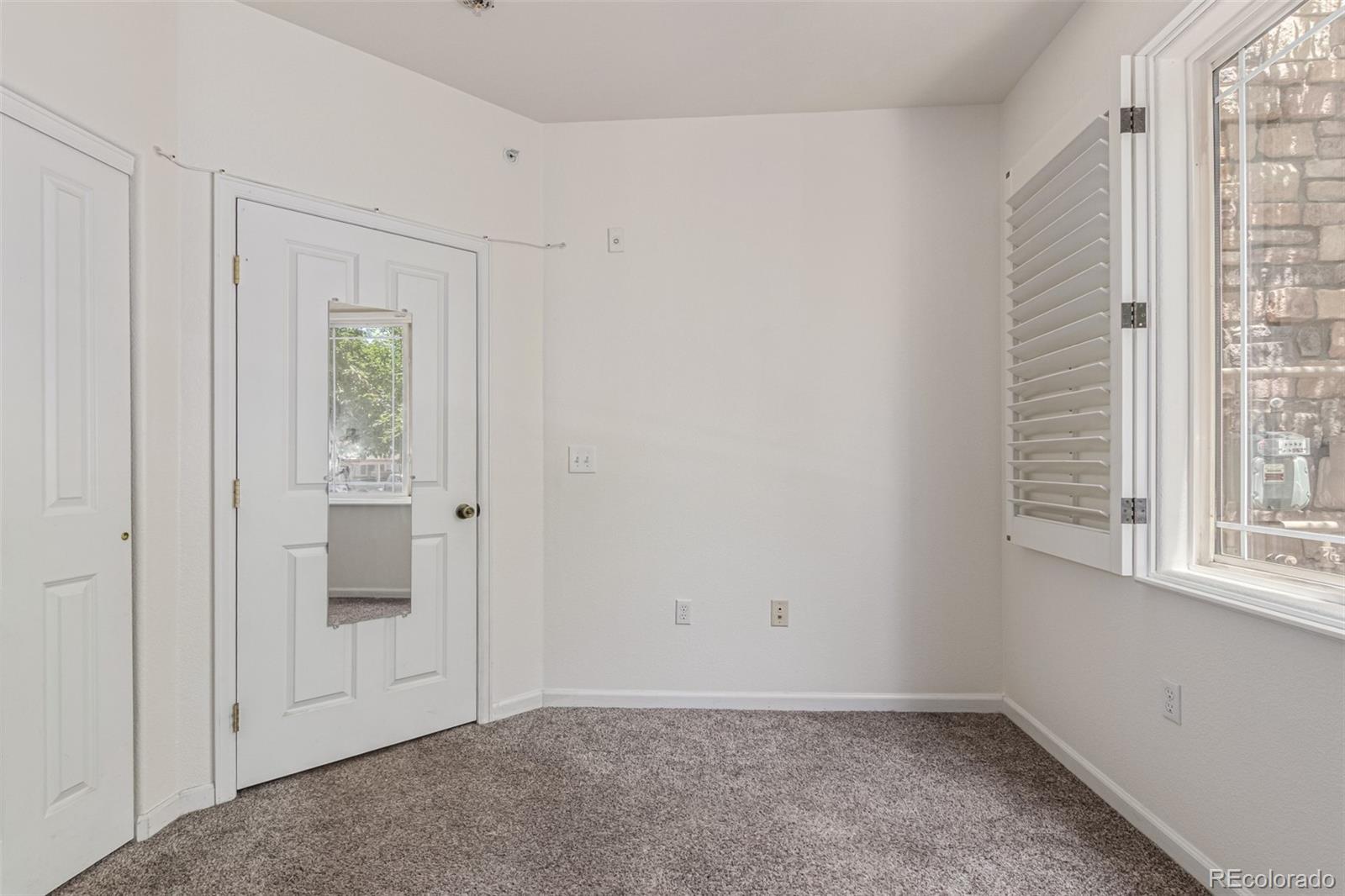 8427 S Hoyt Way Unit: 107
