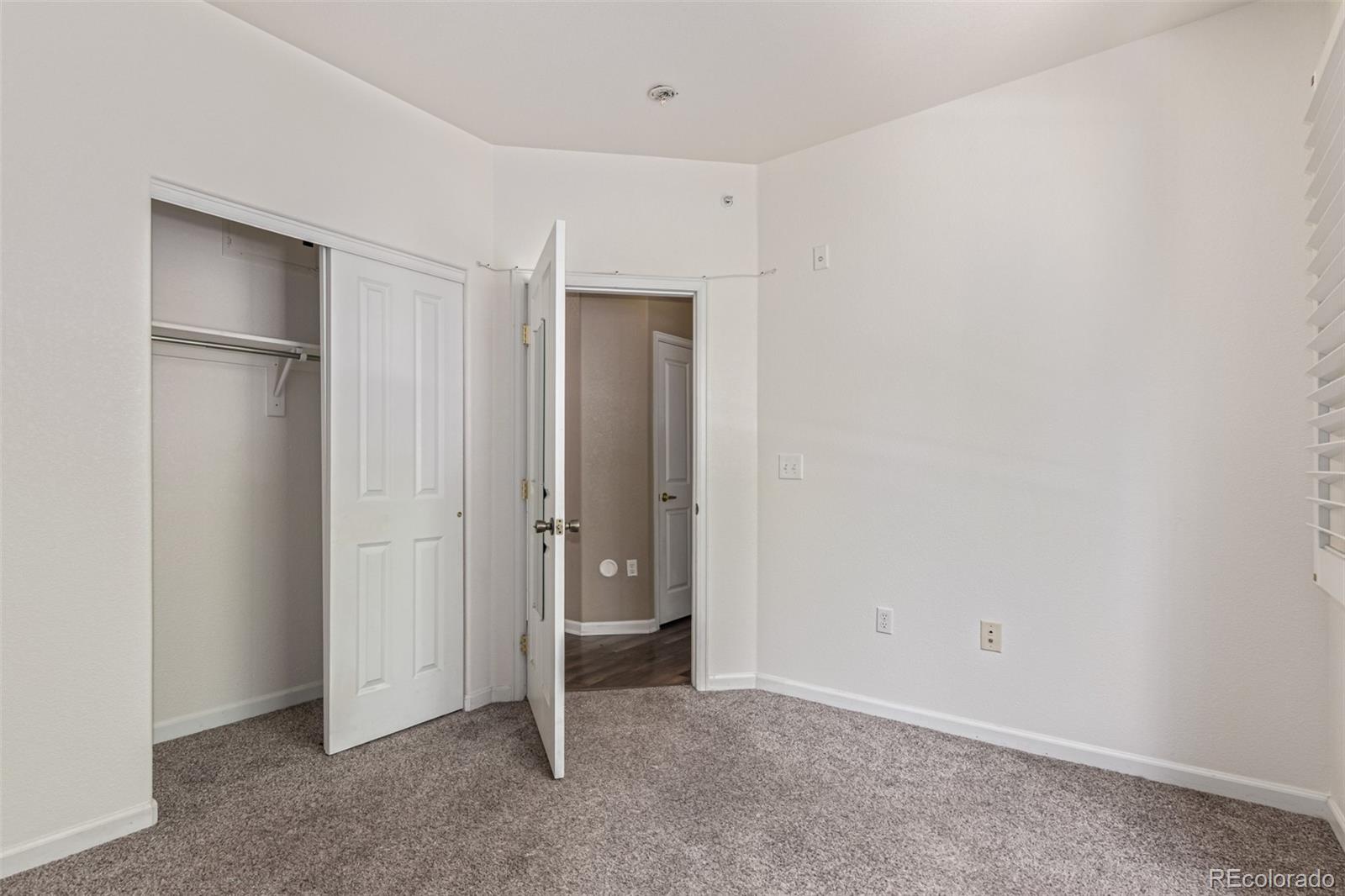 8427 S Hoyt Way Unit: 107