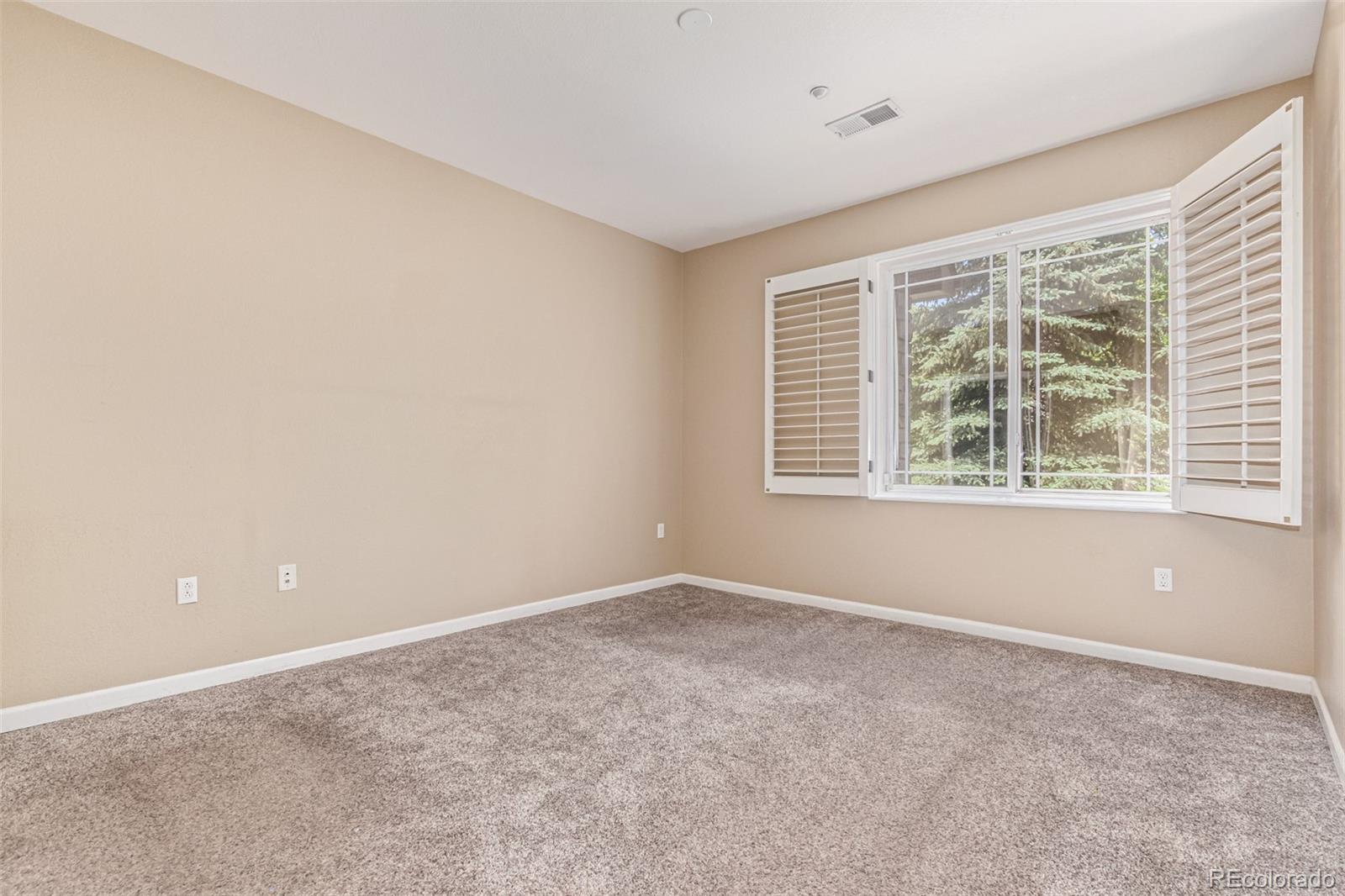 8427 S Hoyt Way Unit: 107
