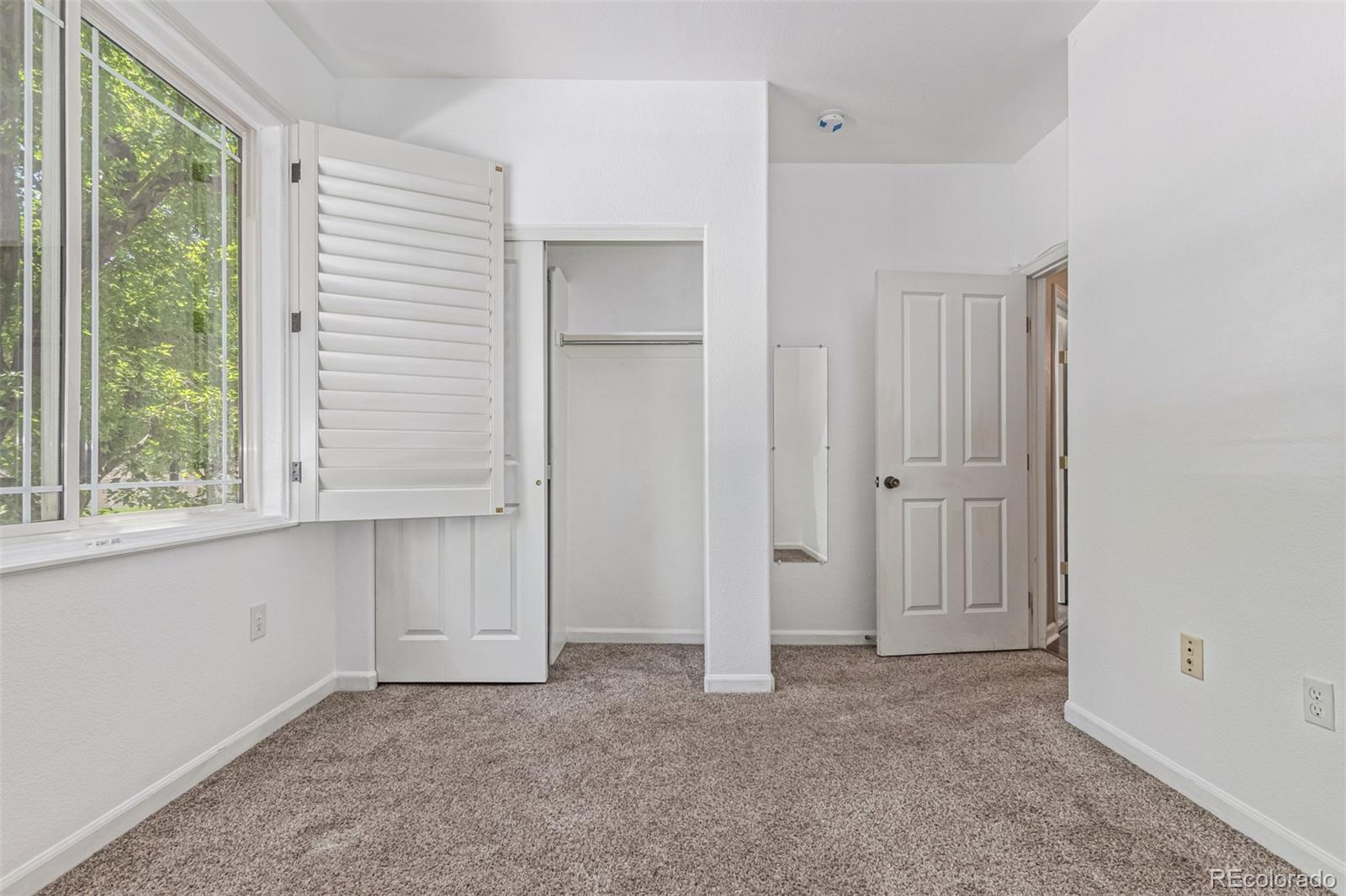 8427 S Hoyt Way Unit: 107