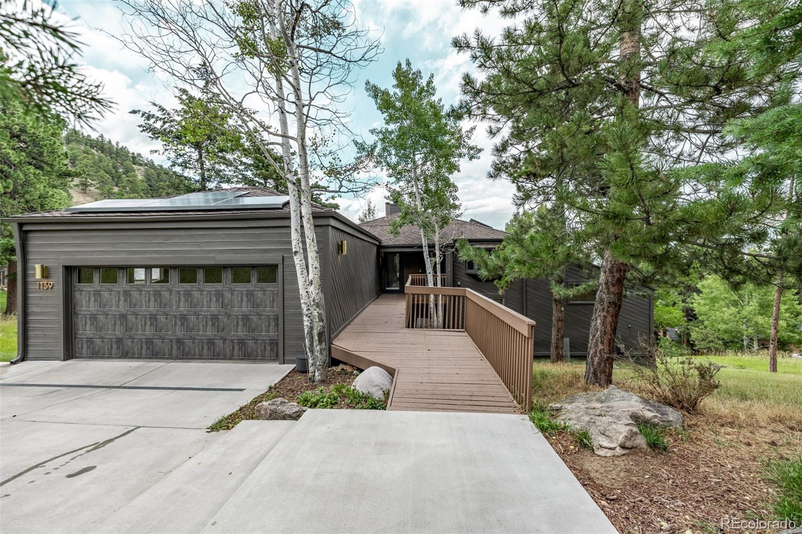 1139 Genesee Vista Road