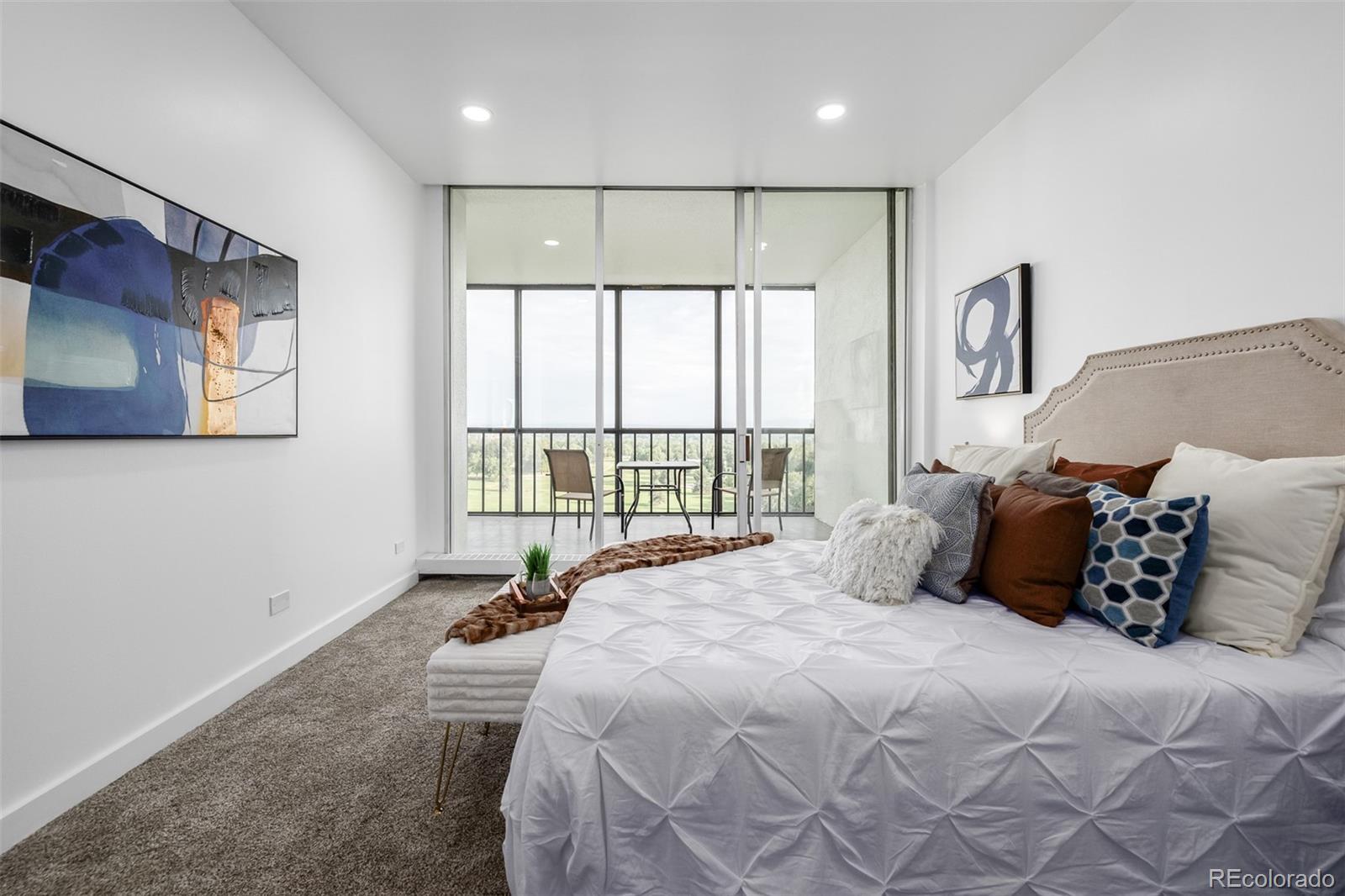 1201 N Williams Street Unit: 14B