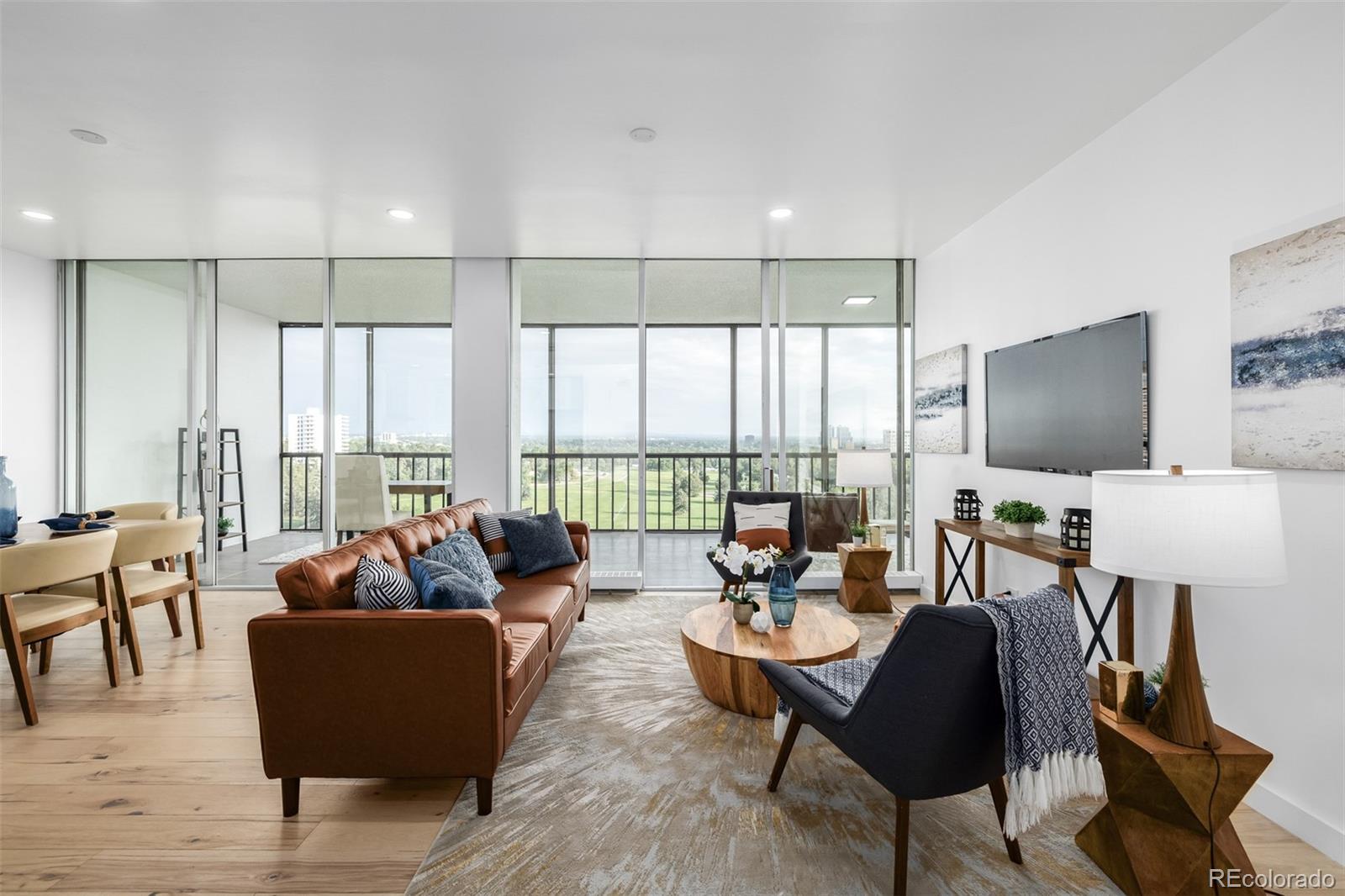 1201 N Williams Street Unit: 14B