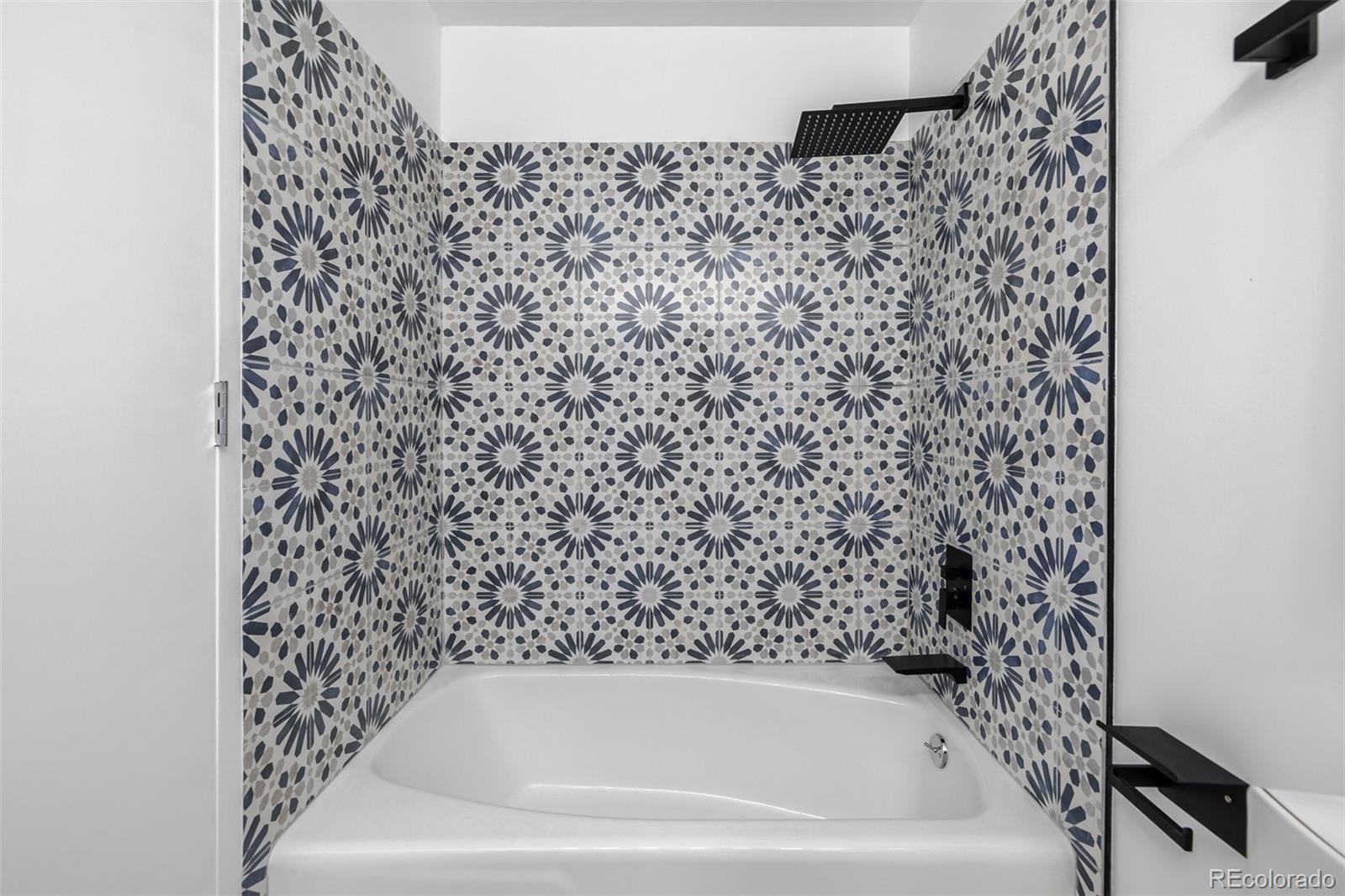 1201 N Williams Street Unit: 14B