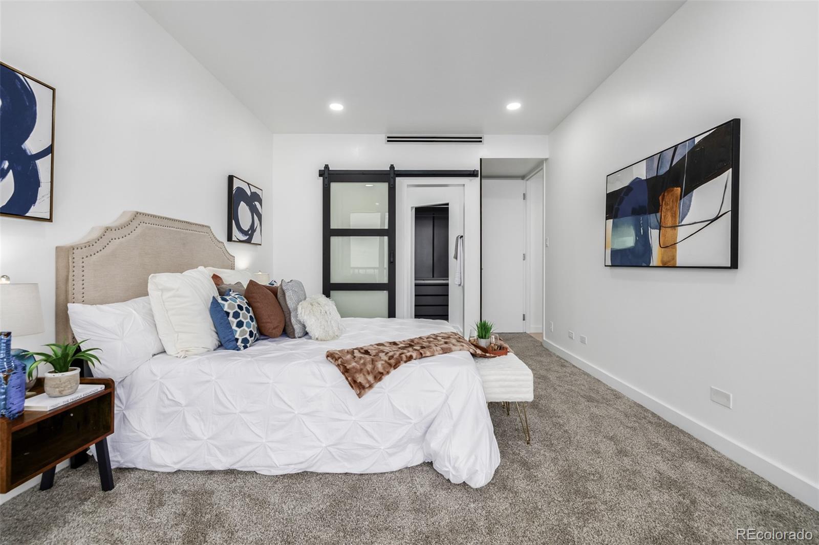 1201 N Williams Street Unit: 14B