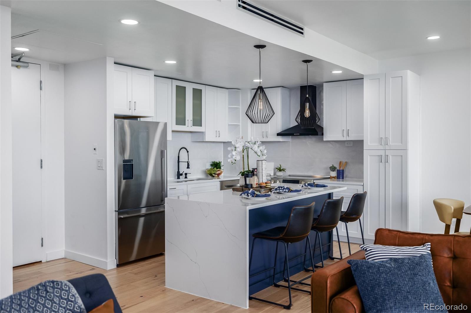 1201 N Williams Street Unit: 14B