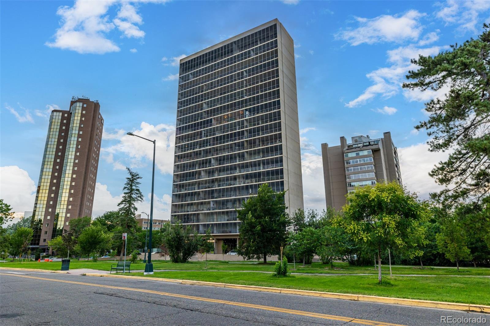 1201 N Williams Street Unit: 14B