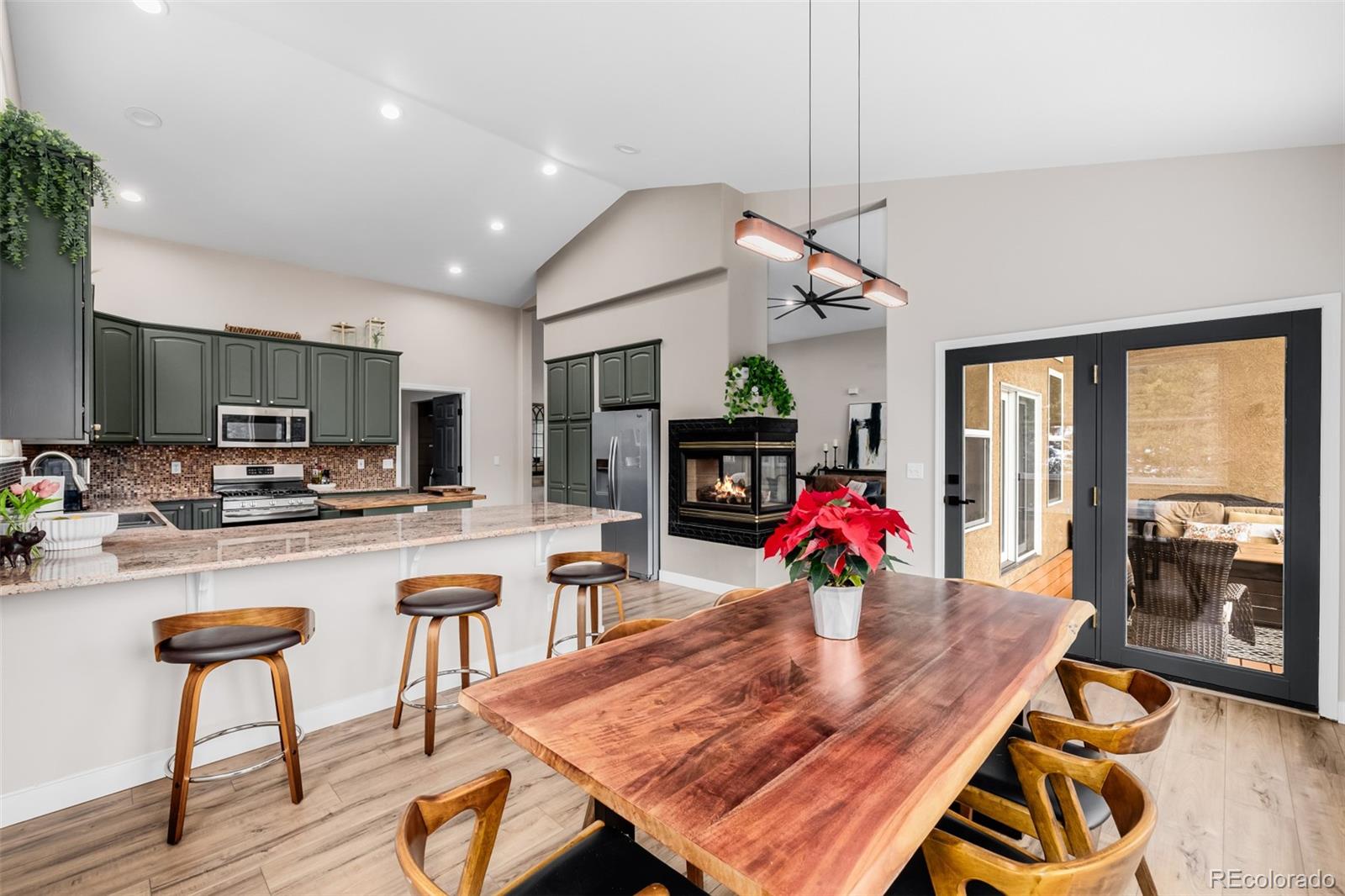 556 Crystola Court