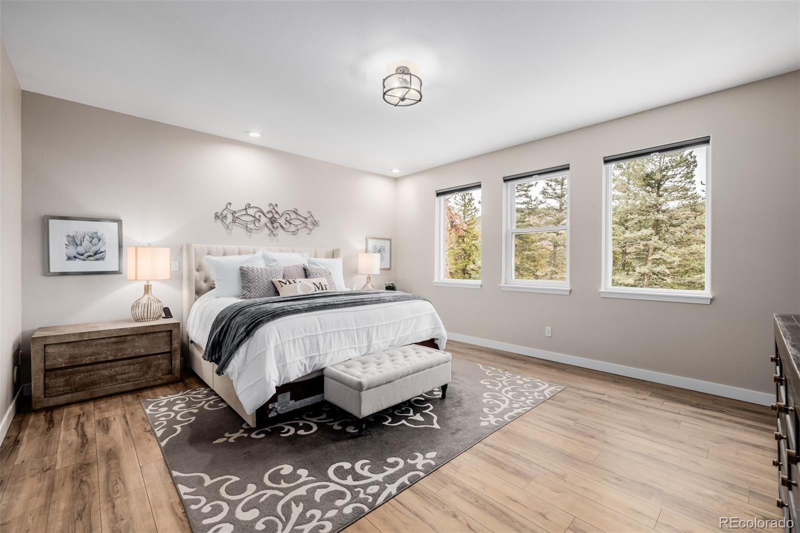 556 Crystola Court