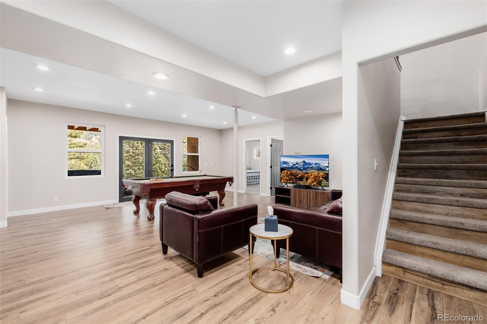 556 Crystola Court