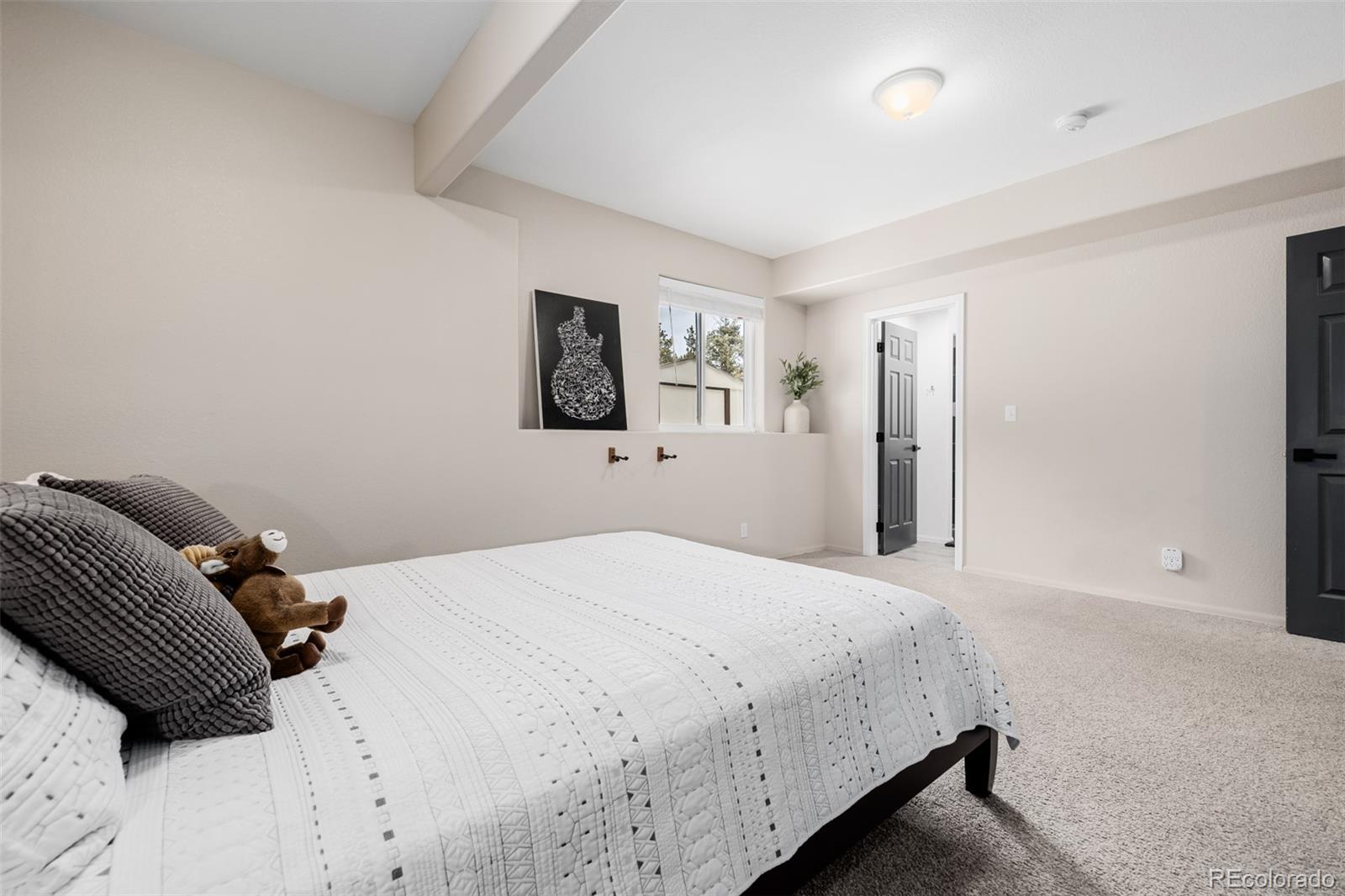 556 Crystola Court
