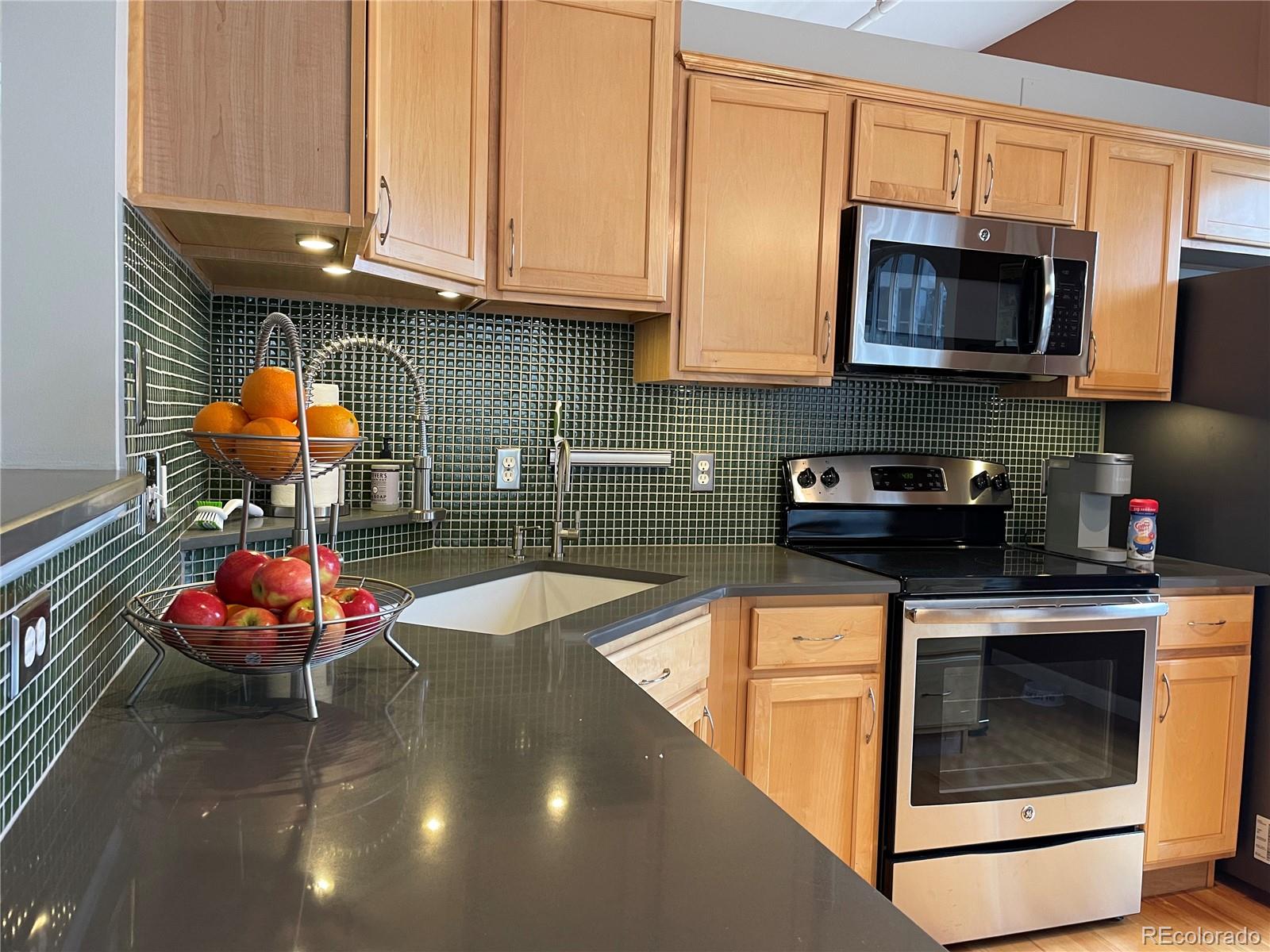 1555 California Street Unit: 610