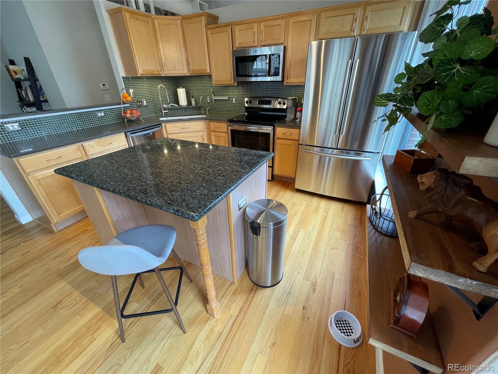 1555 California Street Unit: 610