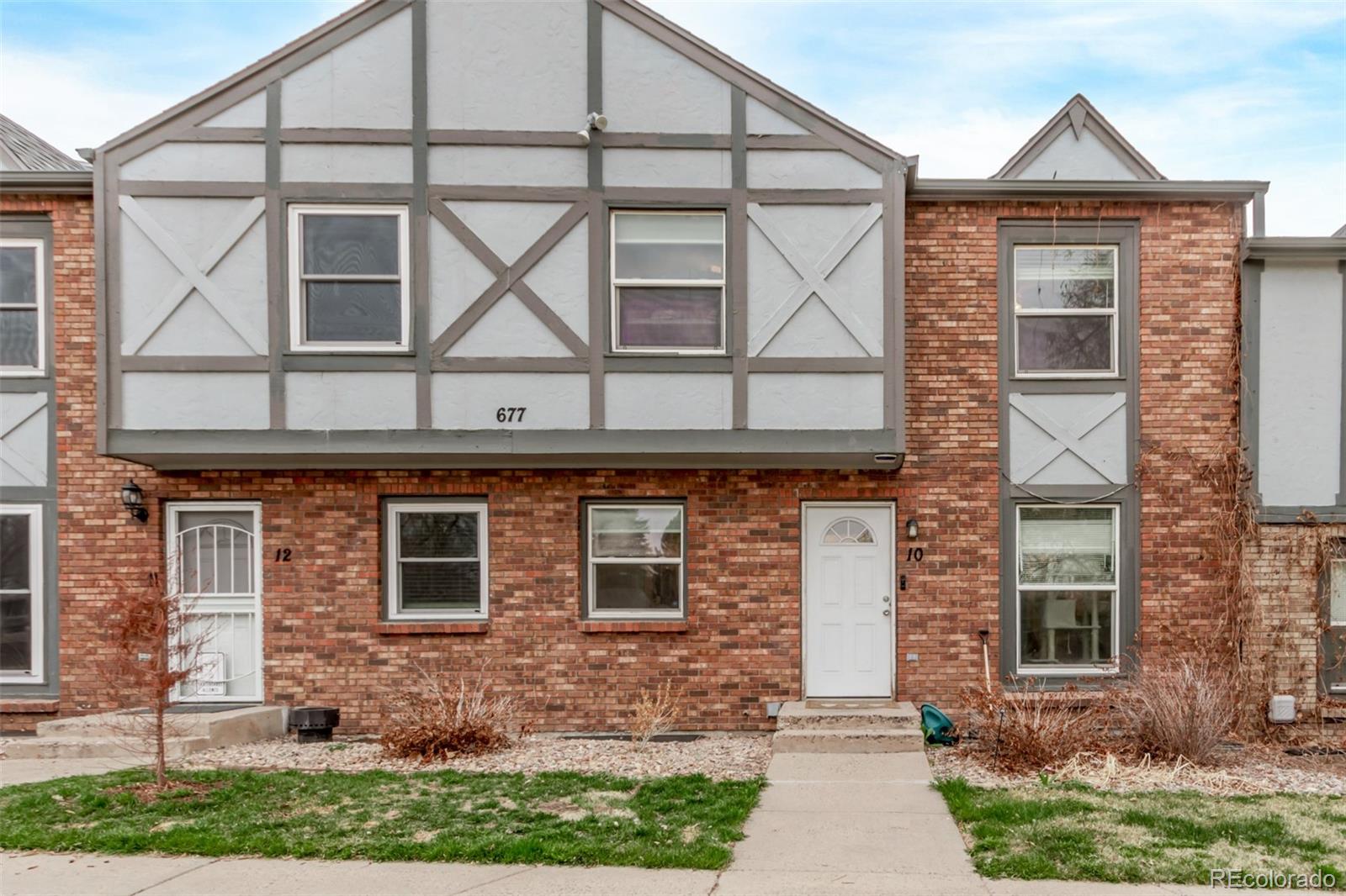 677 Vrain Street Unit: 10