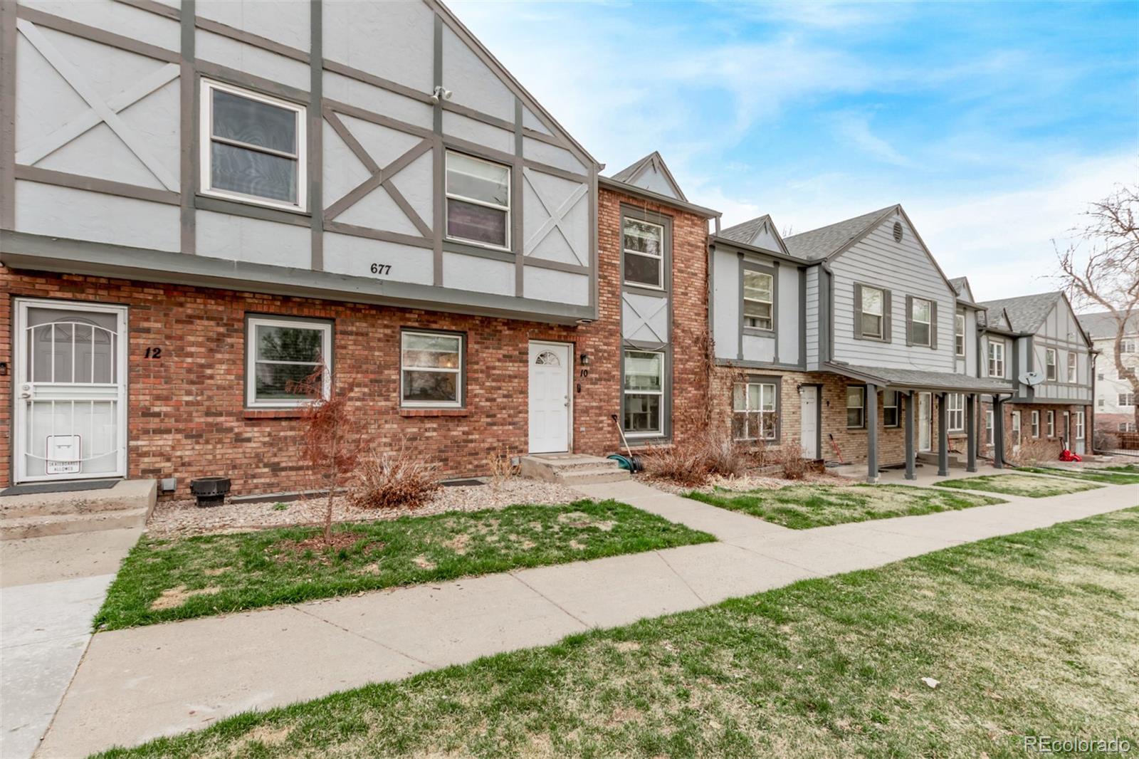 677 Vrain Street Unit: 10