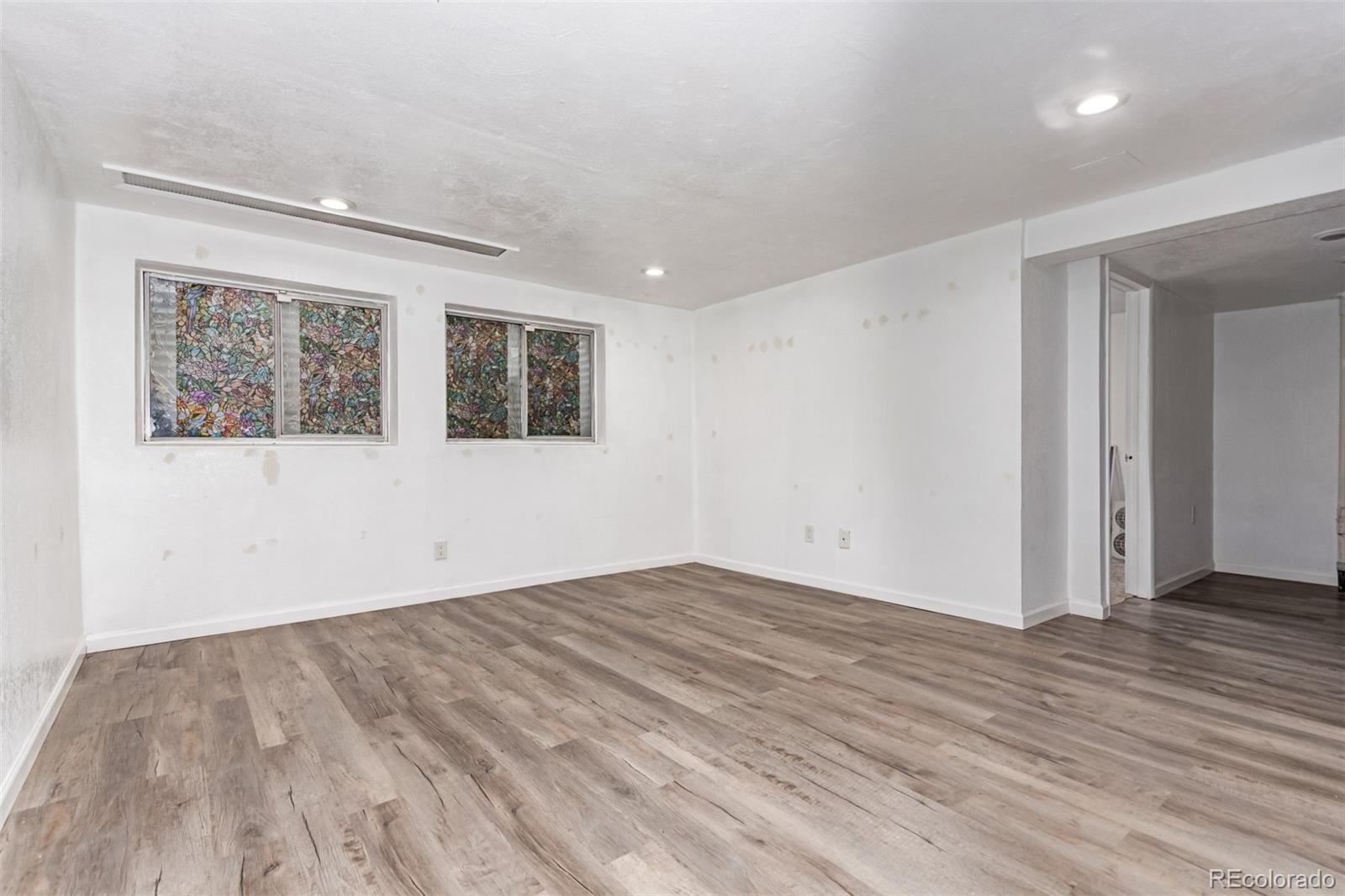 677 Vrain Street Unit: 10