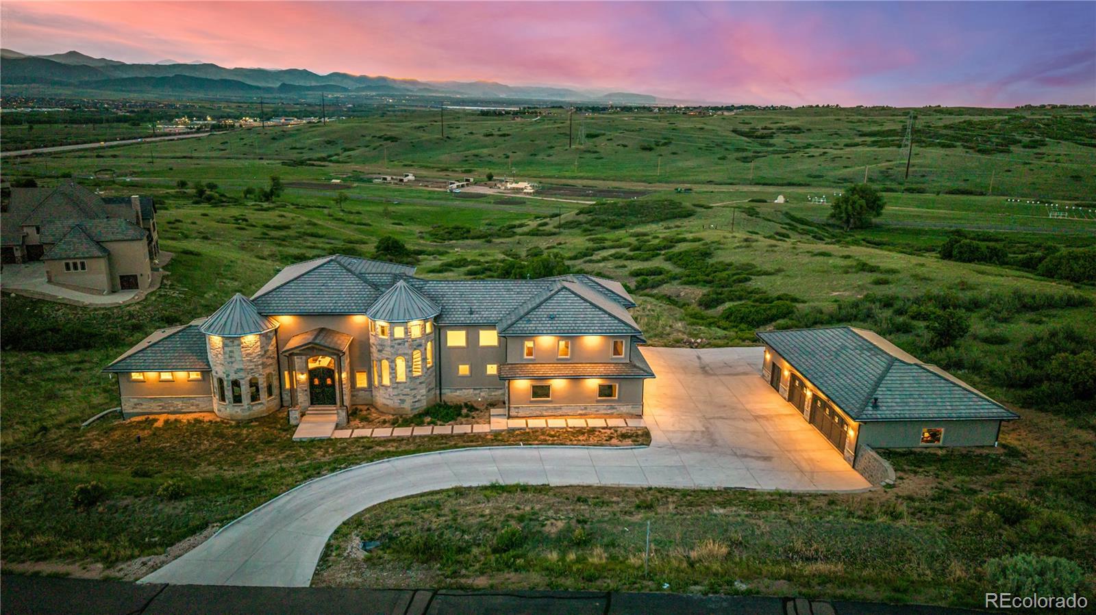 5828 Aspen Leaf Drive