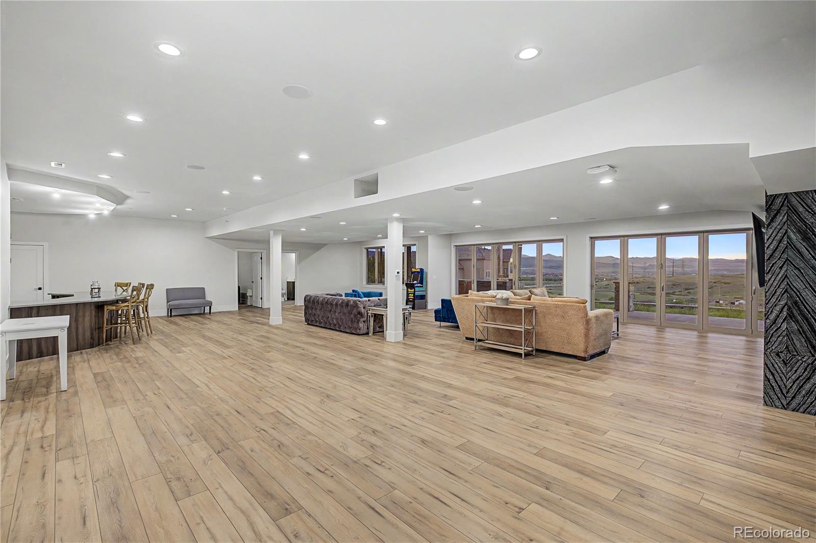5828 Aspen Leaf Drive