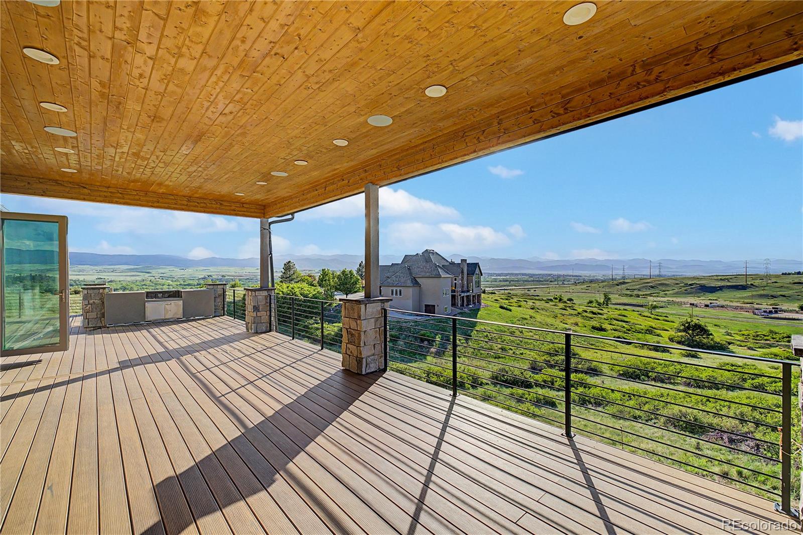 5828 Aspen Leaf Drive