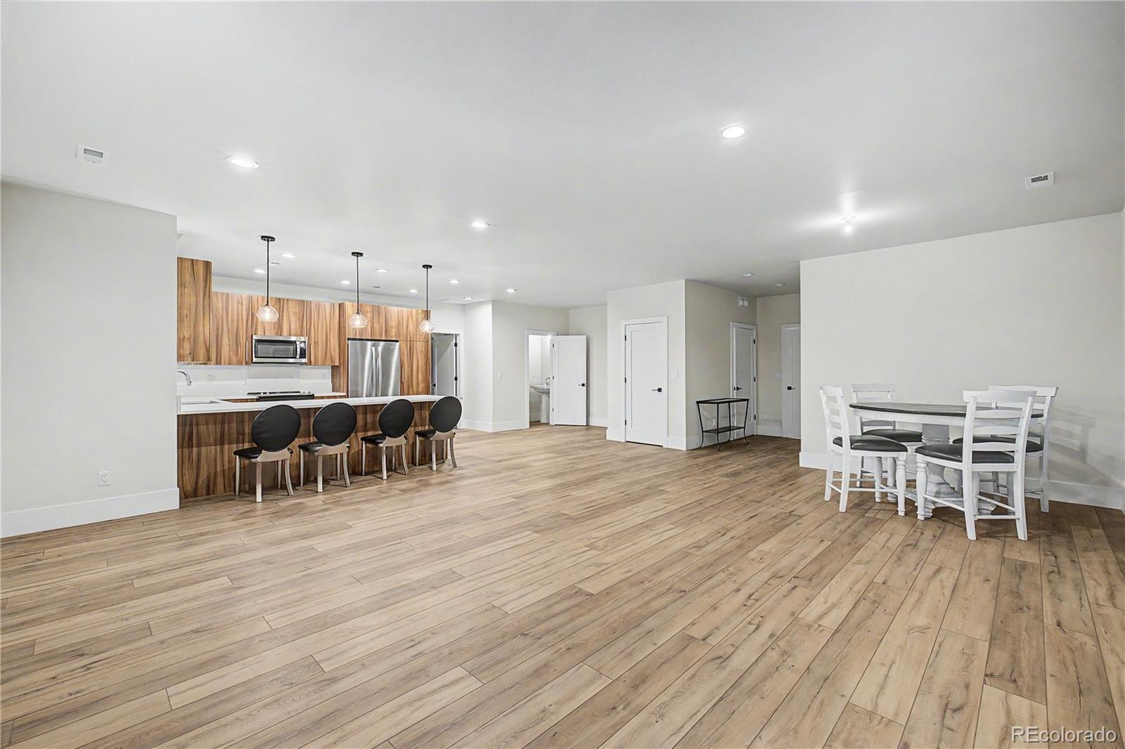 5828 Aspen Leaf Drive